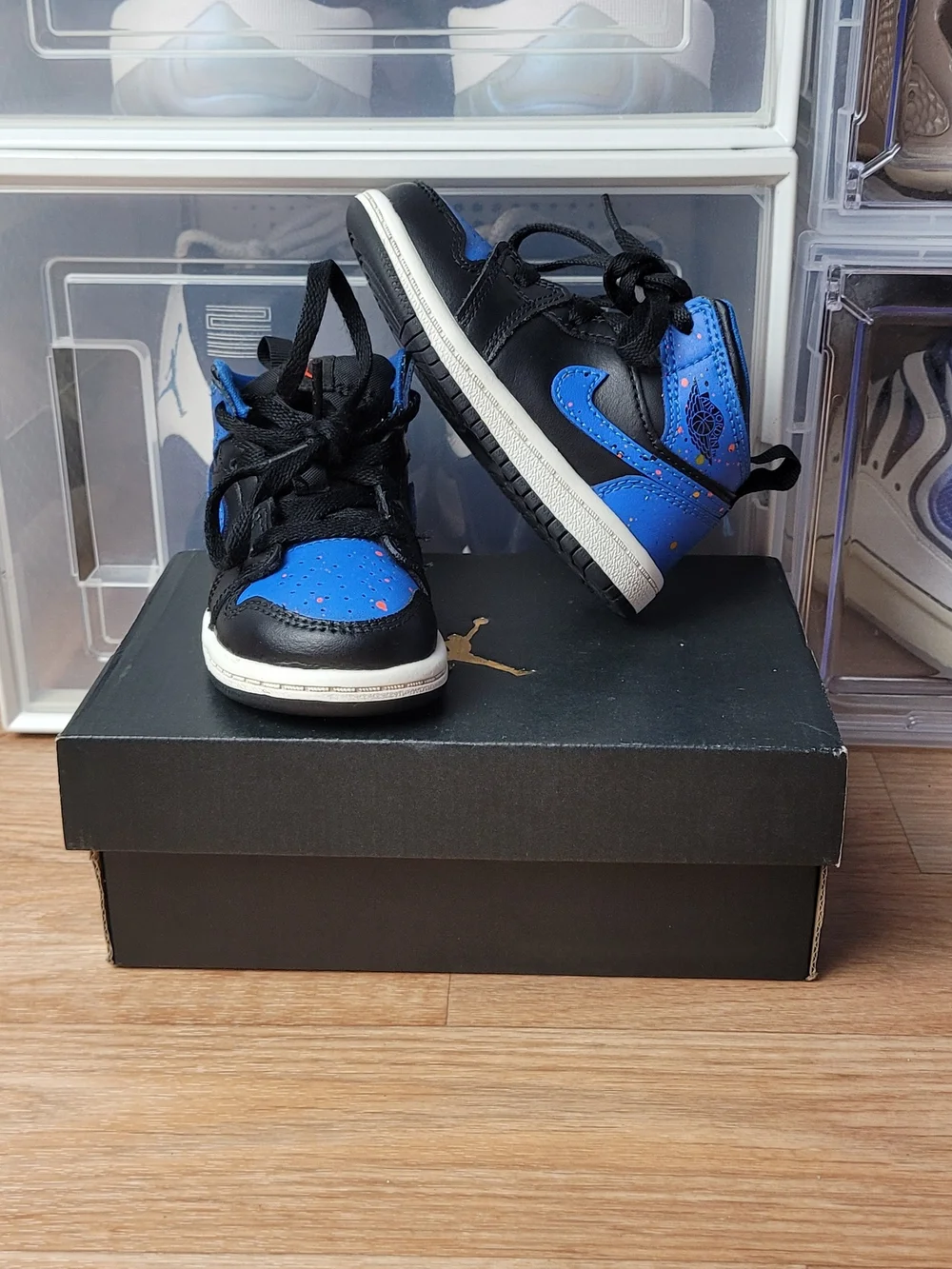 Nike Air Jordan 1 Mid 2018 Royal Paint Splatter Youth Kids 640735-048 Size 6c